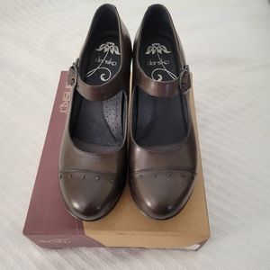 Dansko Fanny Mary Jane Wedges EU 41 NIB